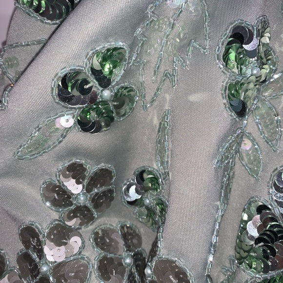 00P asos sage green formal dress - Picture 3 of 4